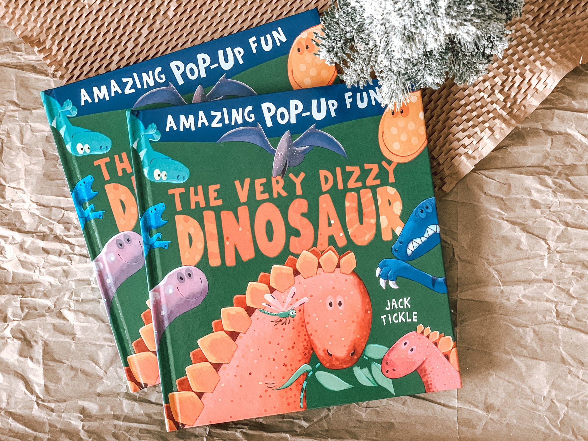 The Very Dizzy Dinosaur (Amazing Pop-Up Fun)