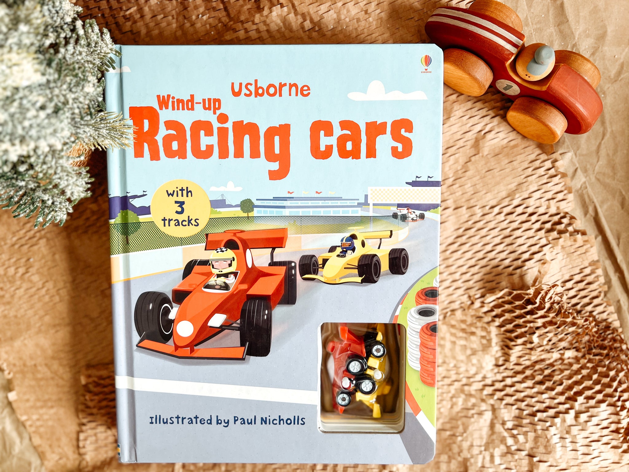 Usborne: Wind Up Racing Cars Book